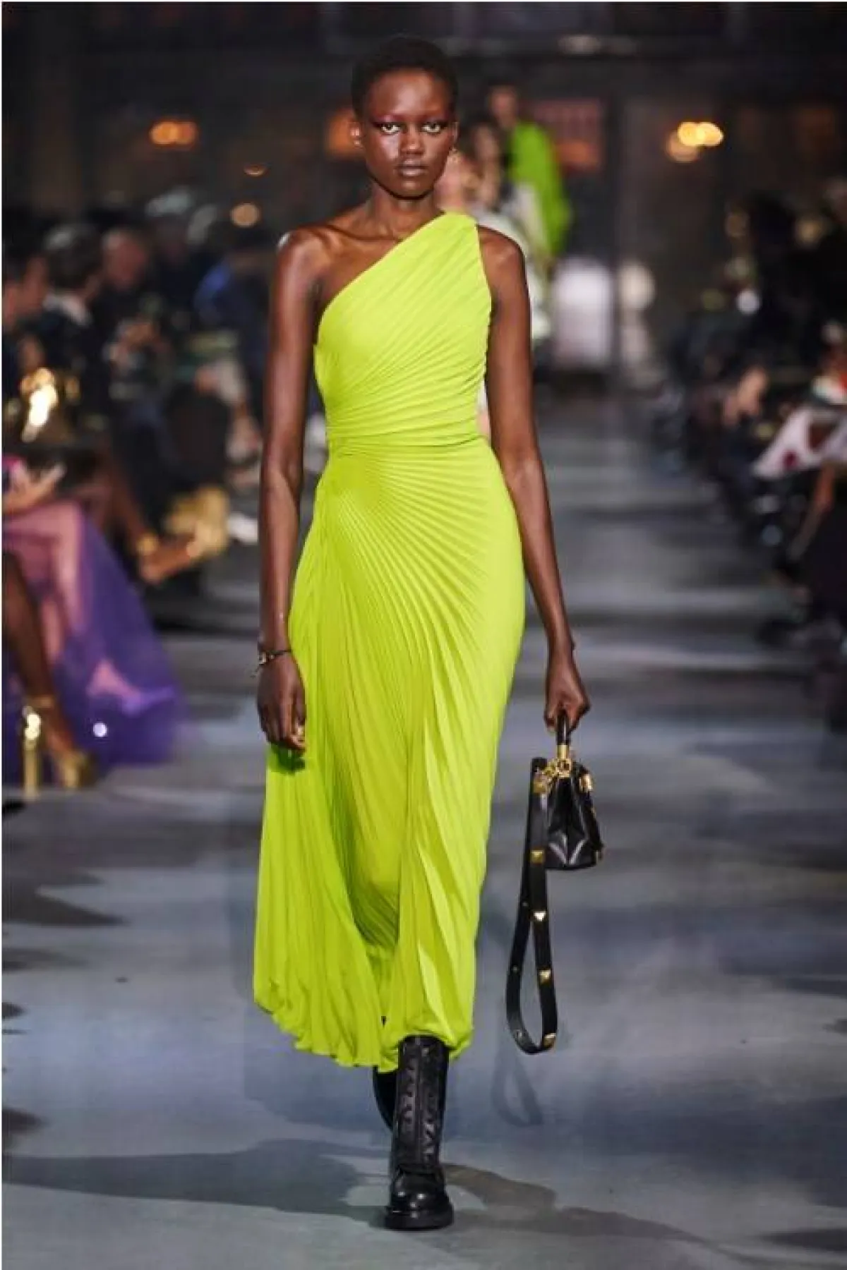 فستان ميدي للصيف من فالنتينو  Valentino