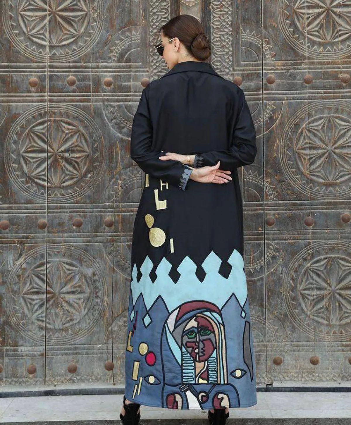 عباية من الفن