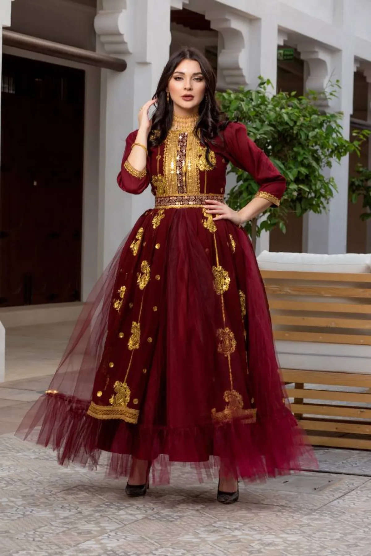 فستان من تصميم نهج ال سيف