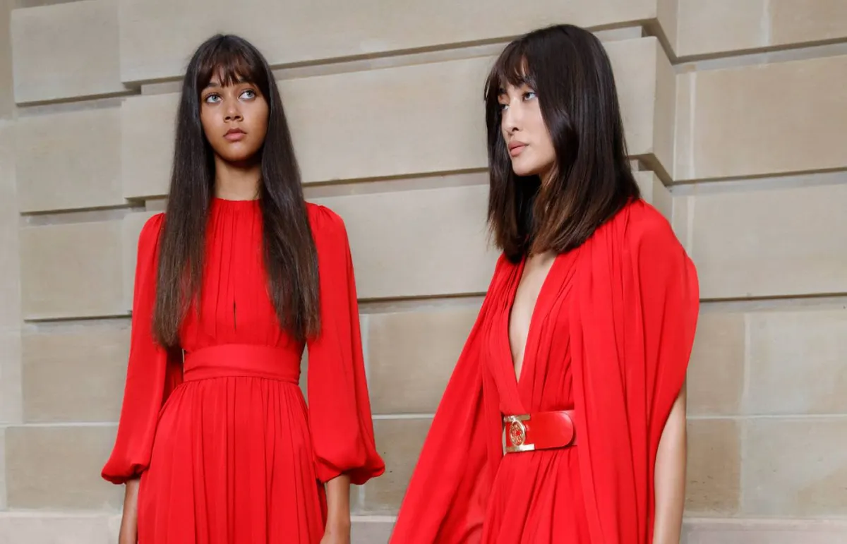 الأحمر نجم صيف 2022 Red: Summer Star