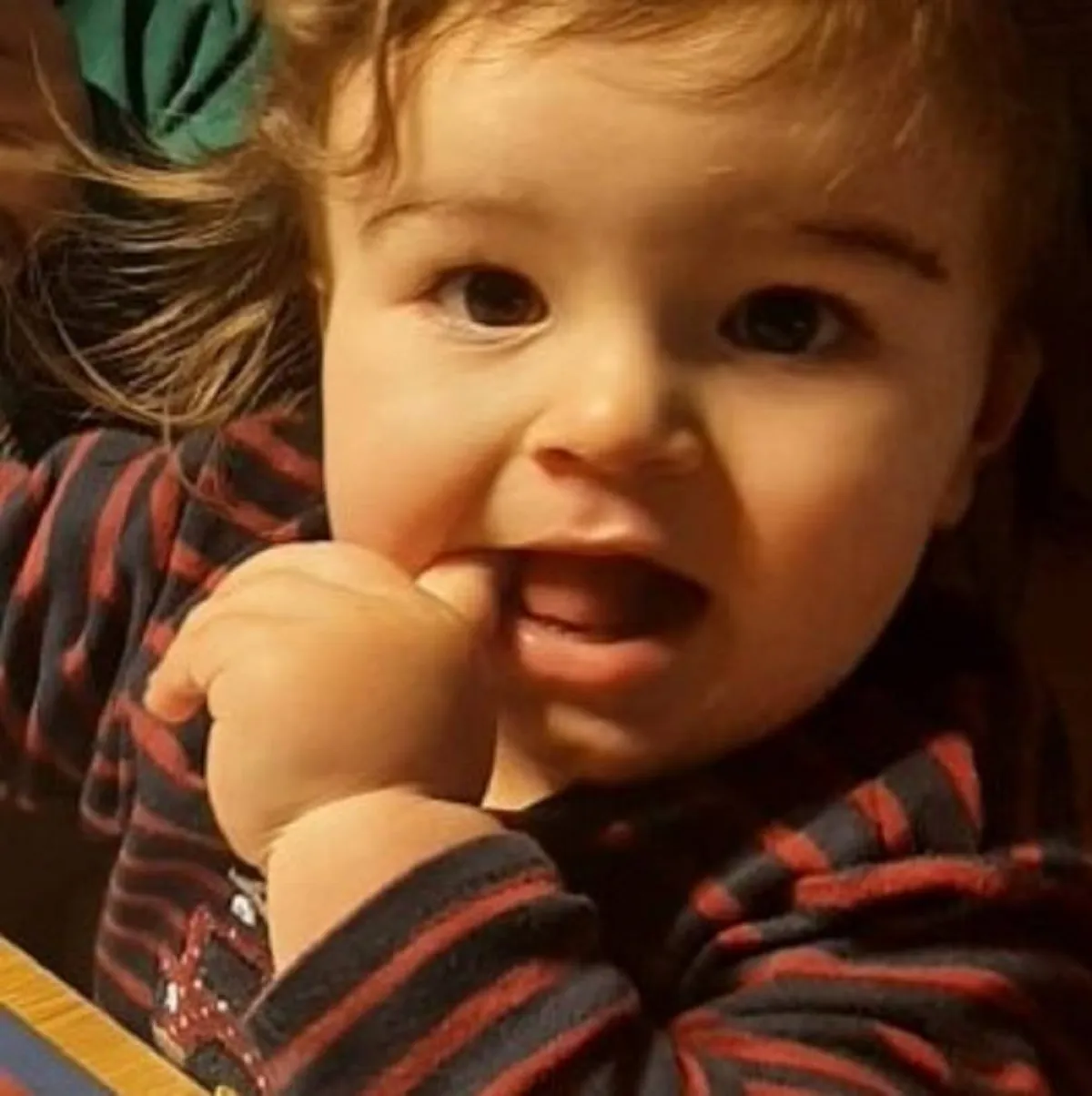 صورة لطفل يتألم