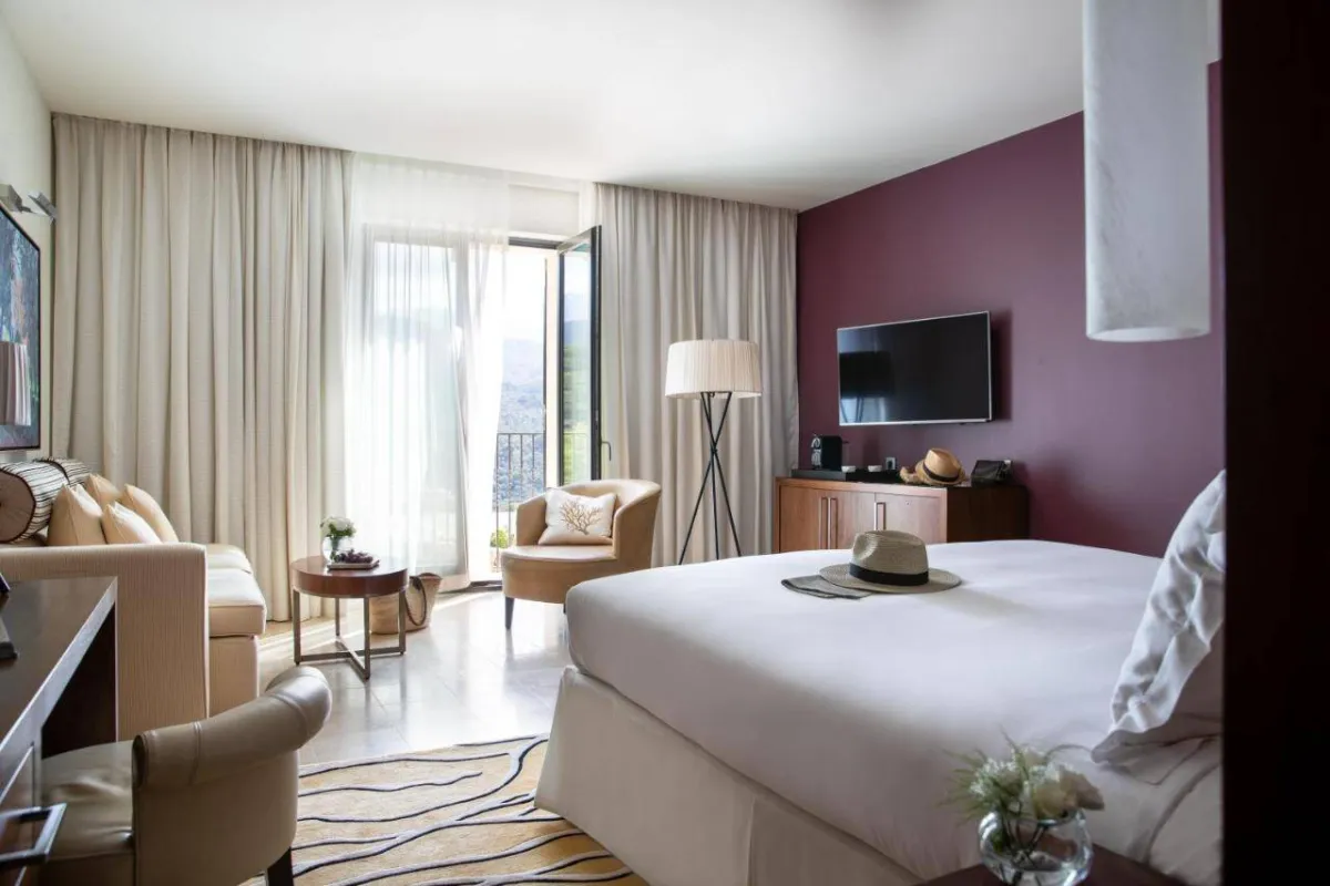 فندق وسبا جميرا بورت سولير