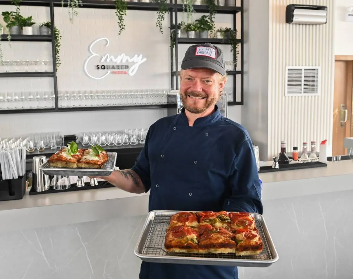 شيف دانيل لويس مطعم ايمي سكويرد بيتزا