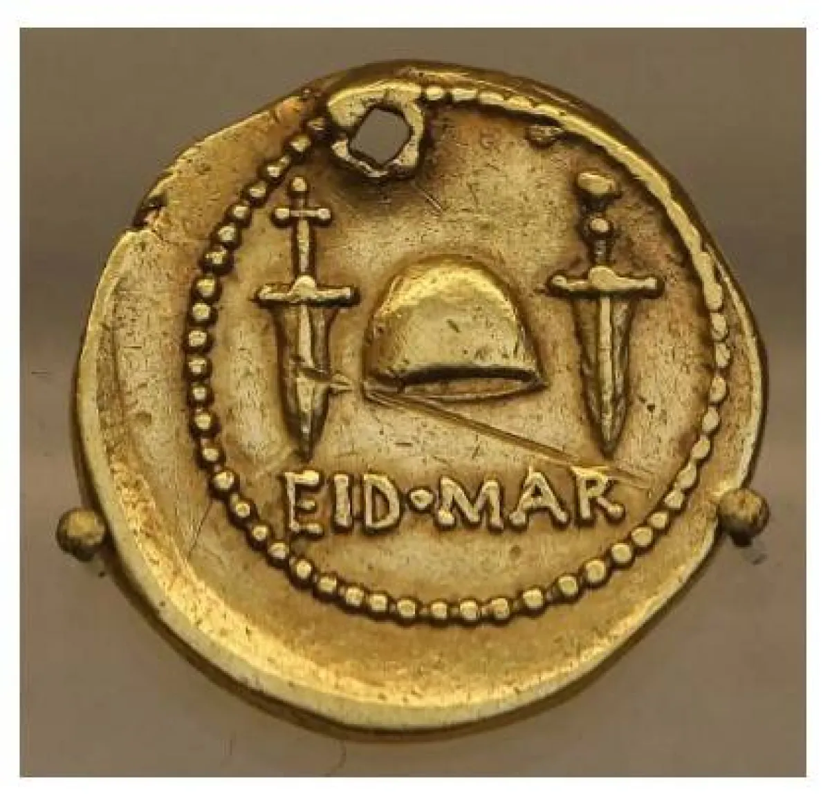 عملات أثرية قديمة 