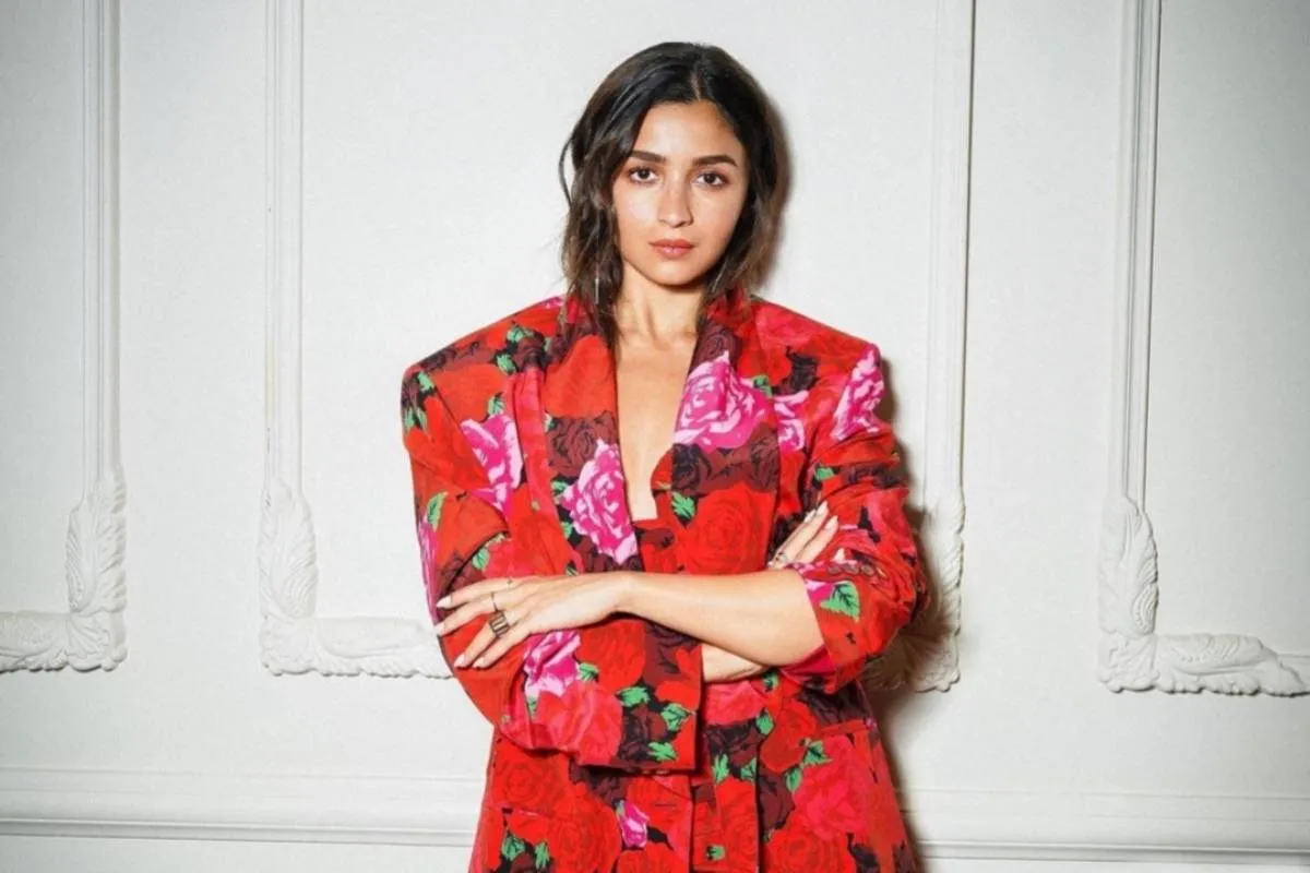 إطلالات رسمية من وحي عليا بهات