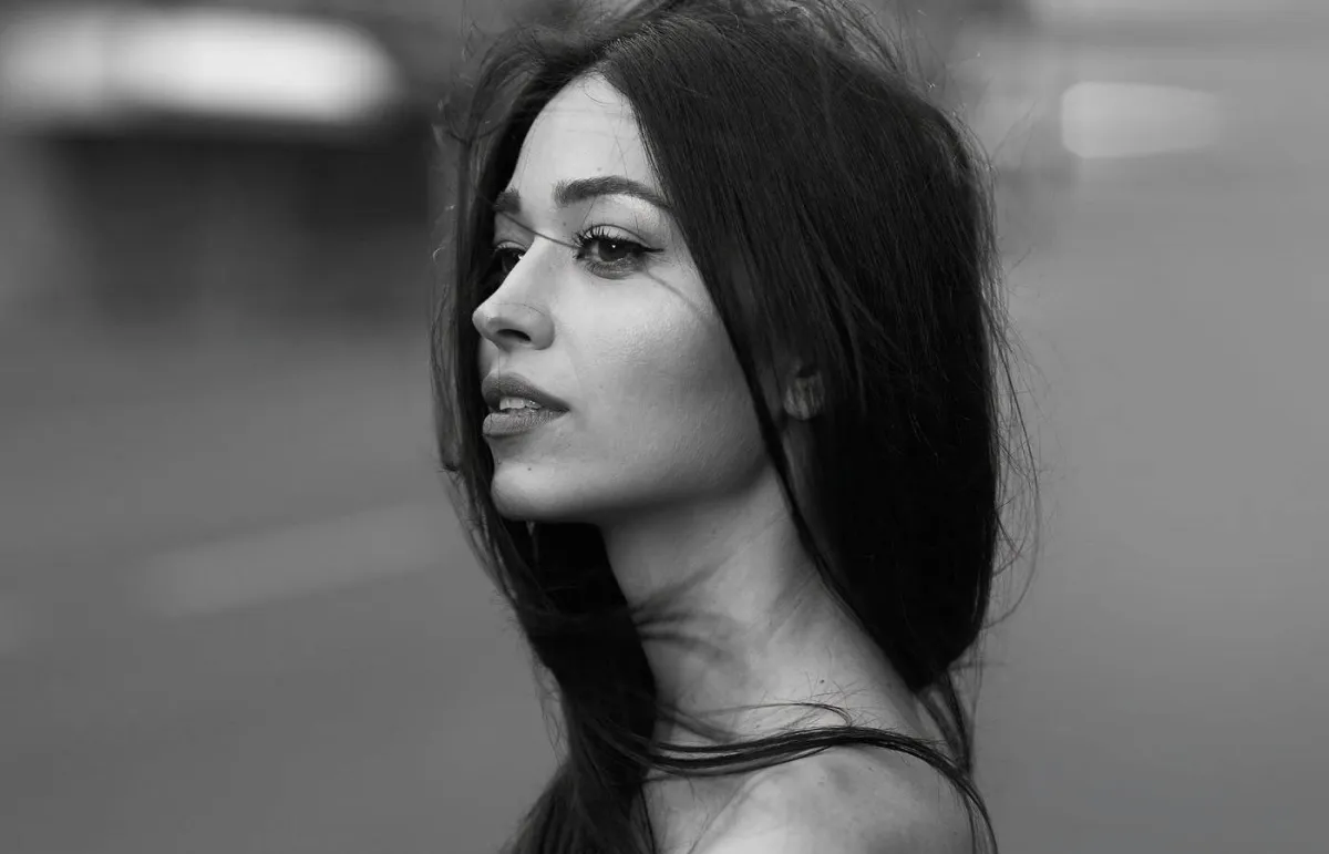  المصمّمة رينوا ياسين