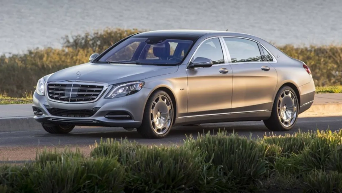«مرسيدس» توقف إنتاج السيارات الصغيرة وتركز على المركبات شديدة الفخامة