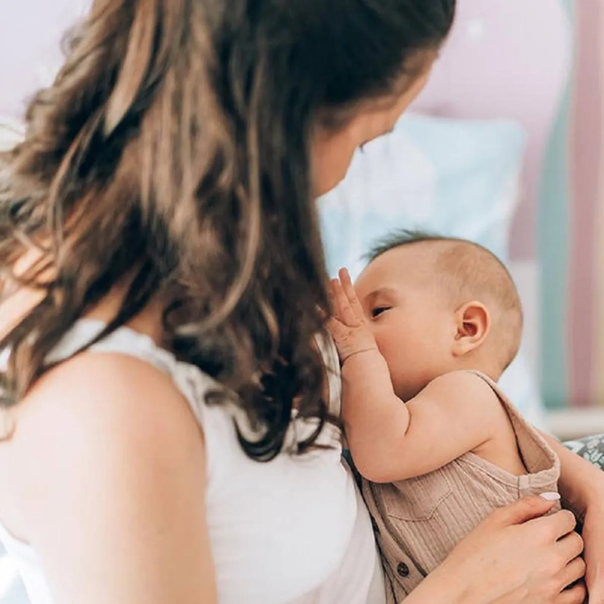 صورة لأم مرضعة