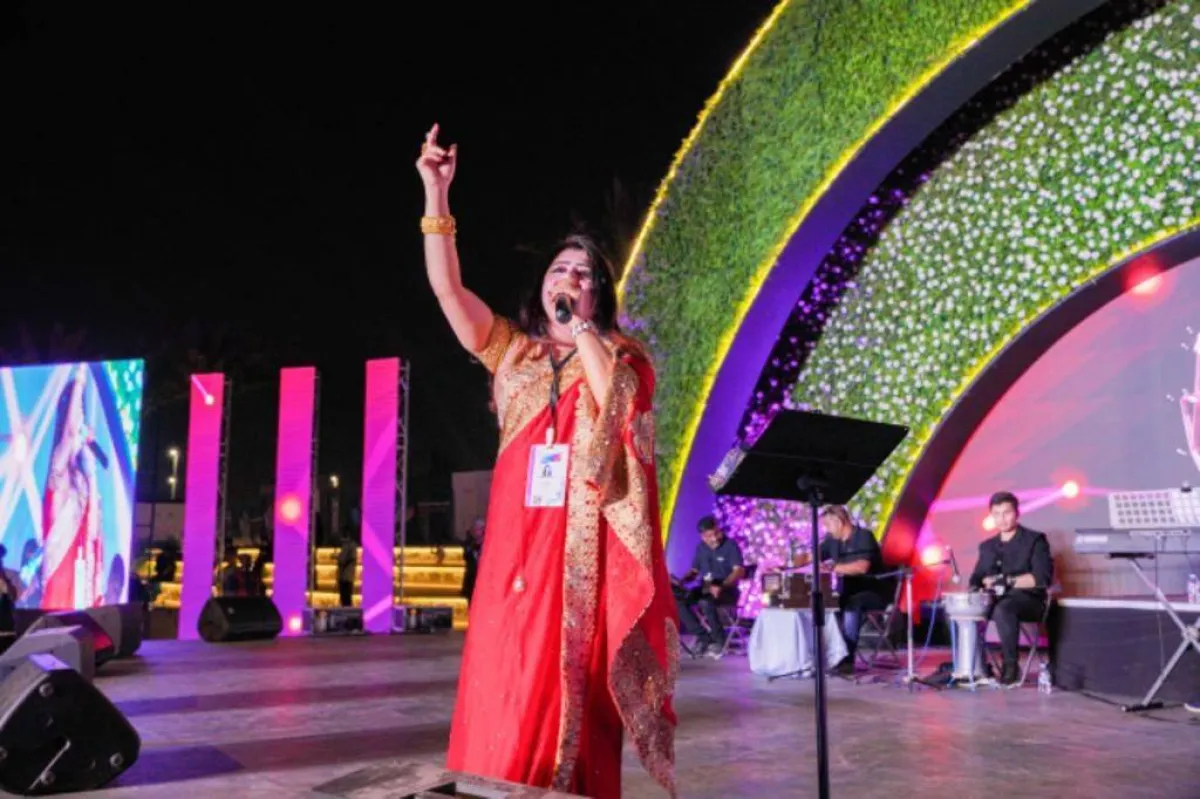 عرض الفرقة البنجلادشية