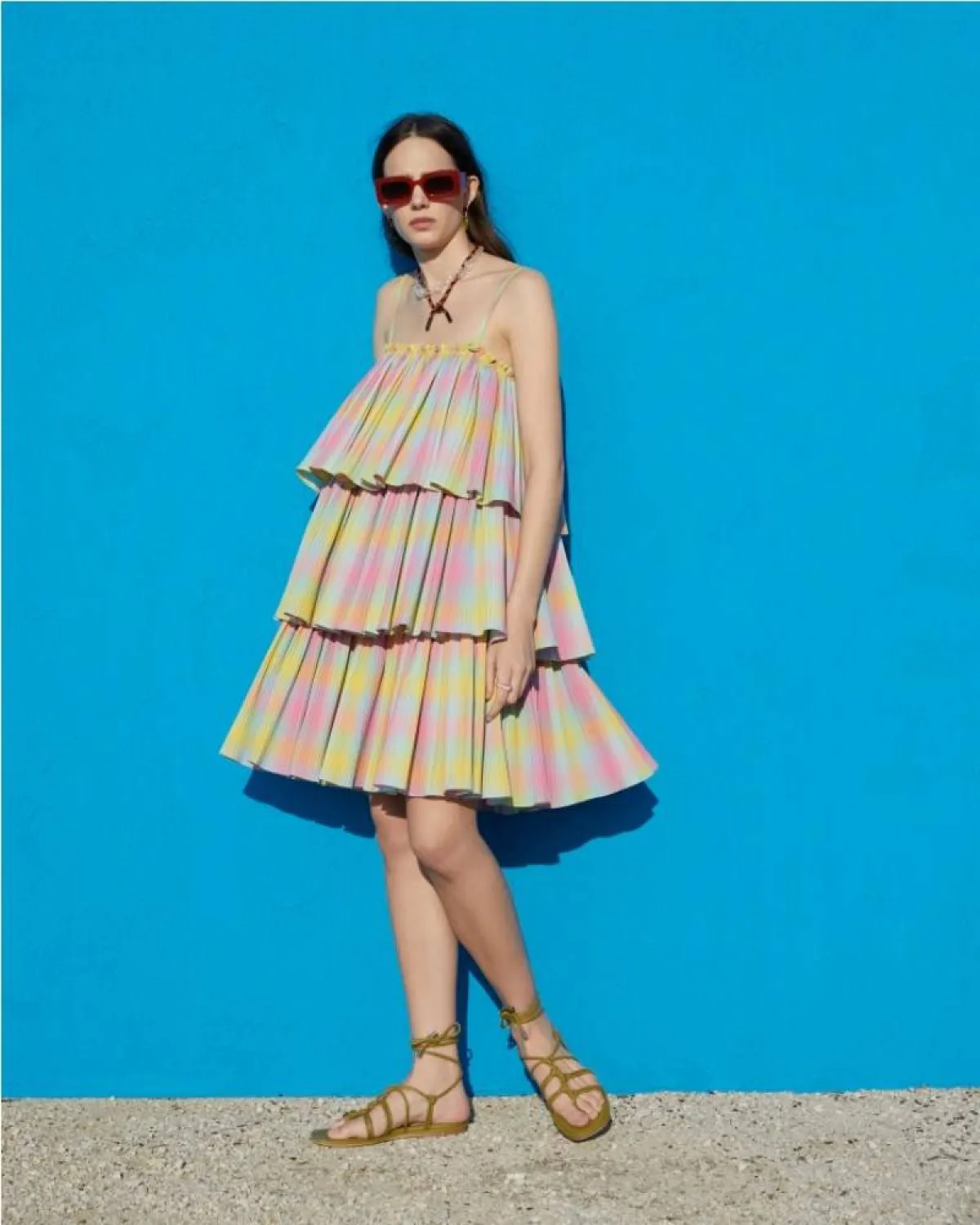 فساتين بتصاميم شبابية مريحة من عروض الأزياء الجاهزة من بياتريس بي  Beatrice B