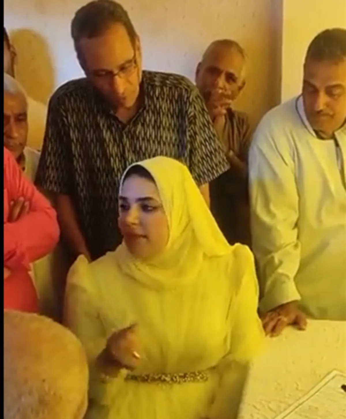 شرط عروس مصرية قبل توقيع عقد زواجها يجتاح مواقع التواصل