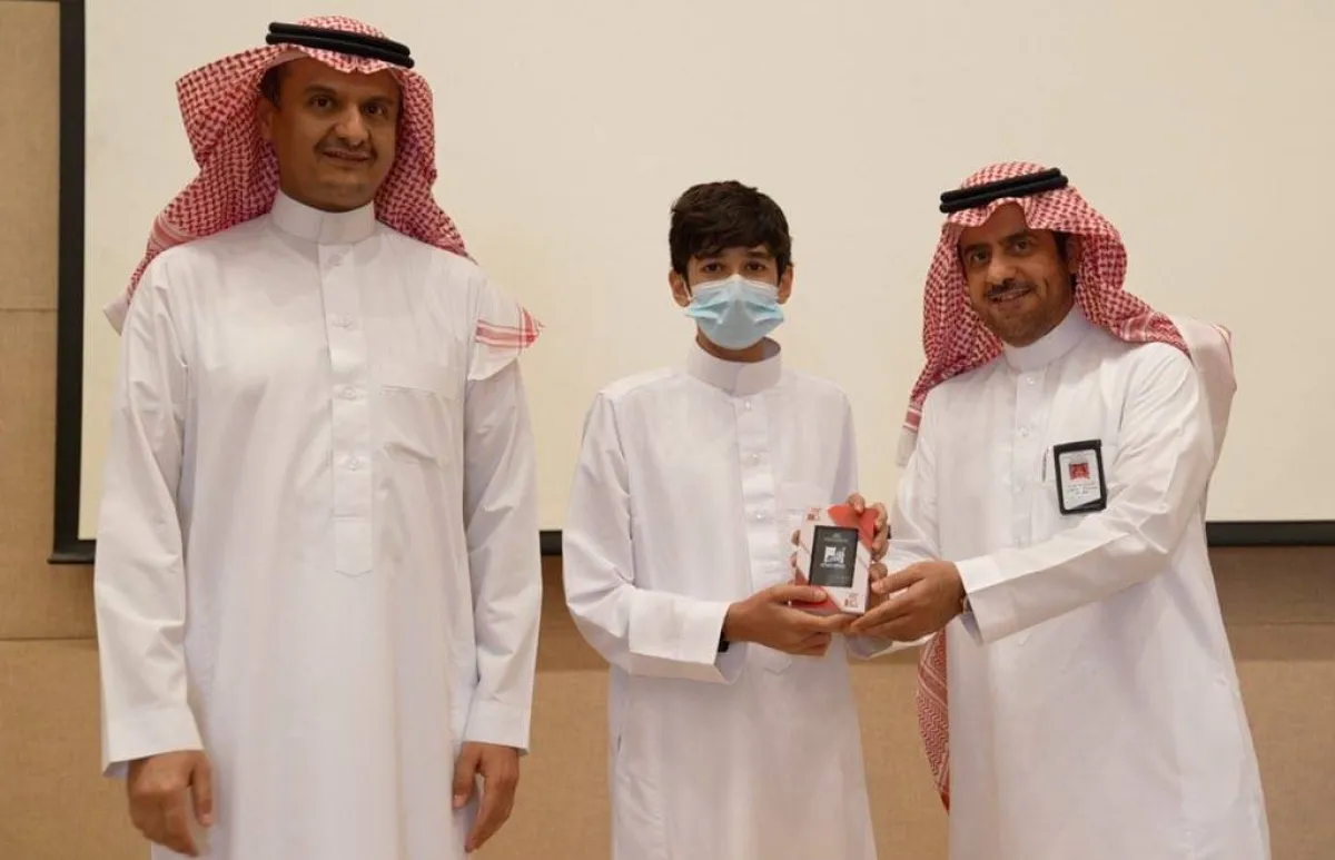 تكريم المتميزين في ختام مهرجان القراءة الحرة - الصورة من حساب مكتبة الملك عبدالعزيز