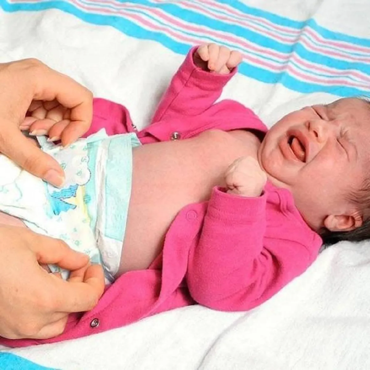 صورة لطفل يبكي