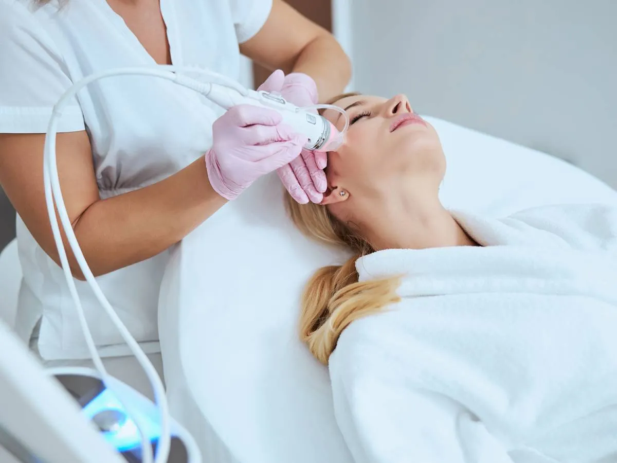 الأندوليفت لشد البشرة