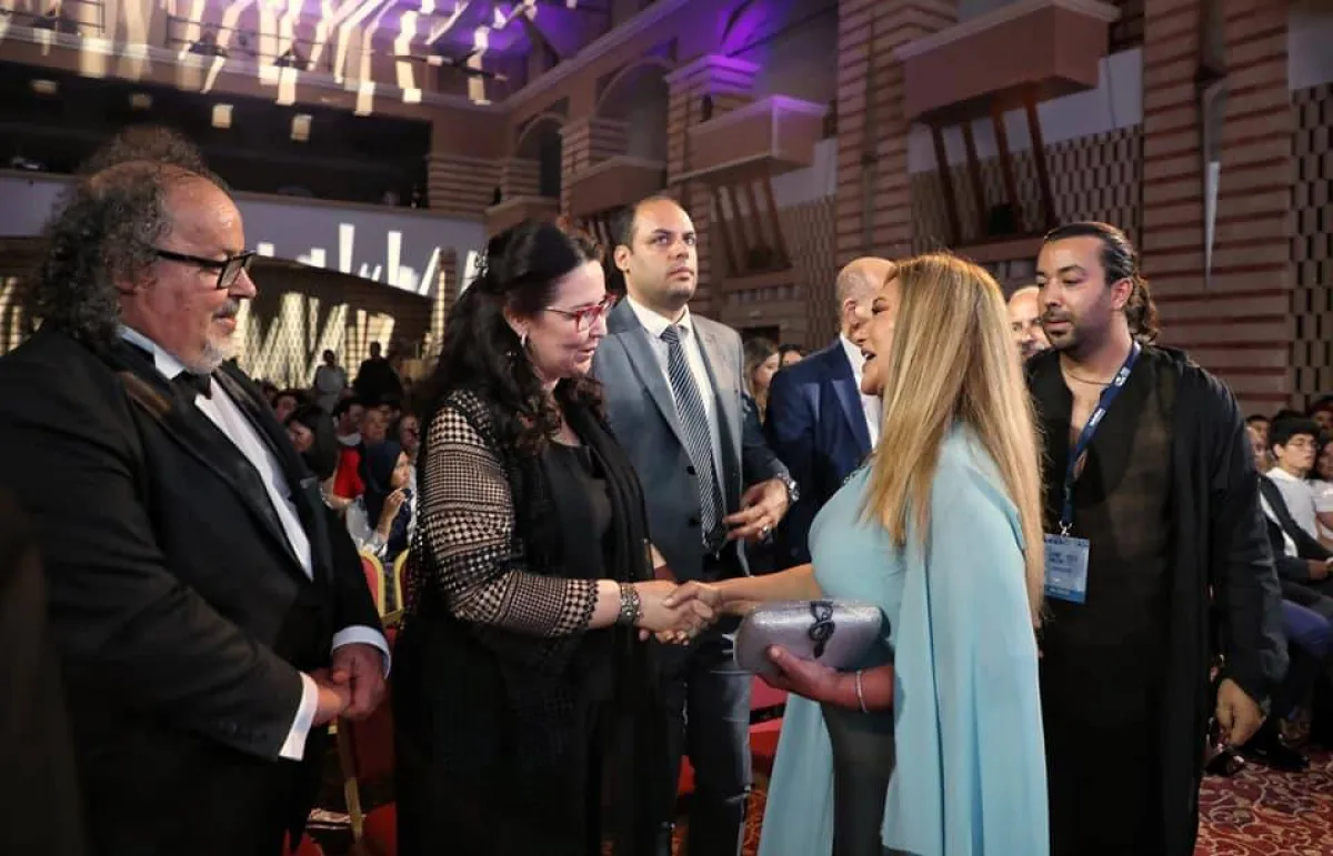 وزيرة  الثقافة ترحب بالنجمة ليلى علوي  .الصورة  من موقع  الوزارة على الفيسبوك