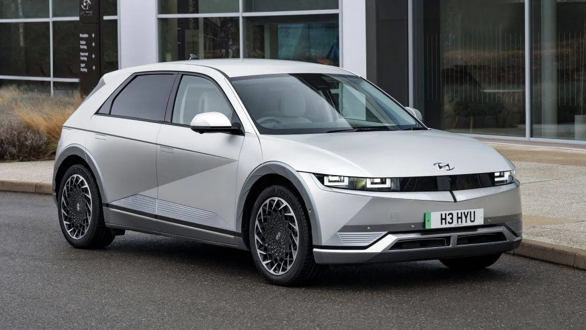 هيونداي أيونيك6