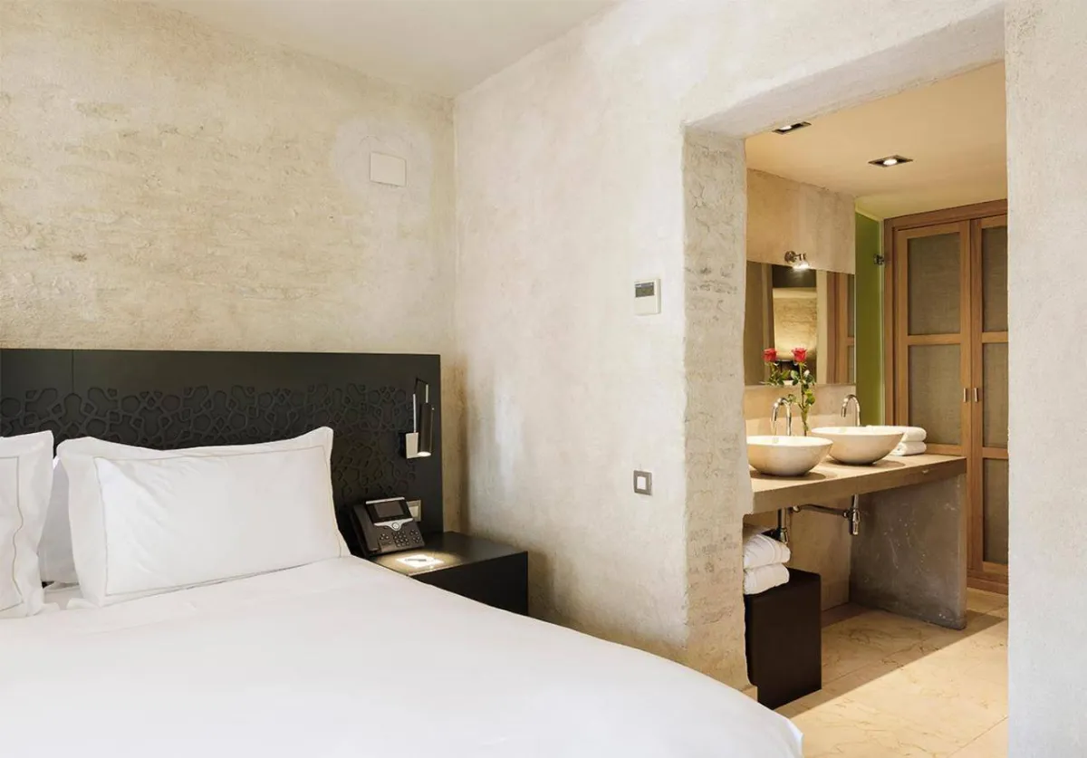 فندق أي أم أي كاتدرال