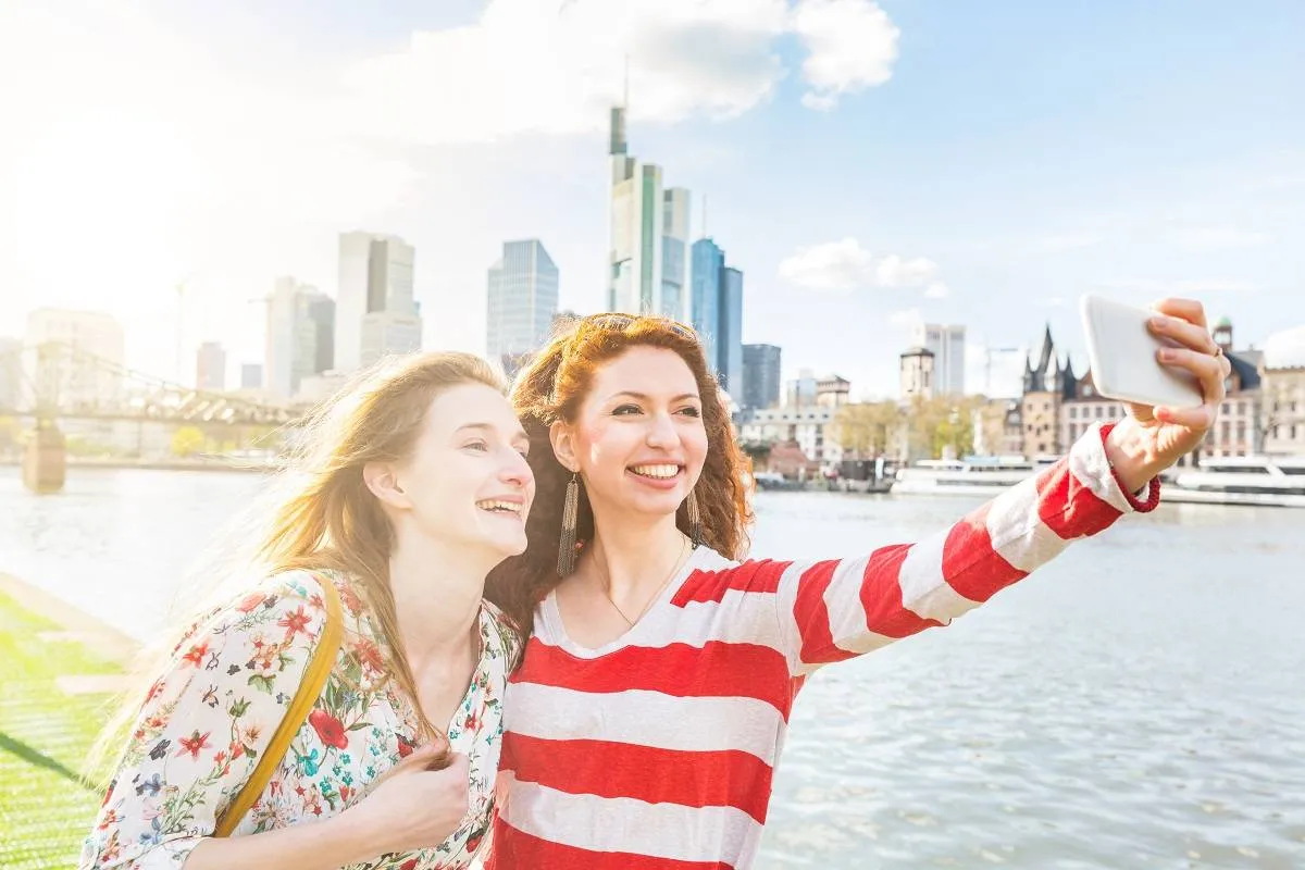 أخطاء قد تدمر العطلة السياحية