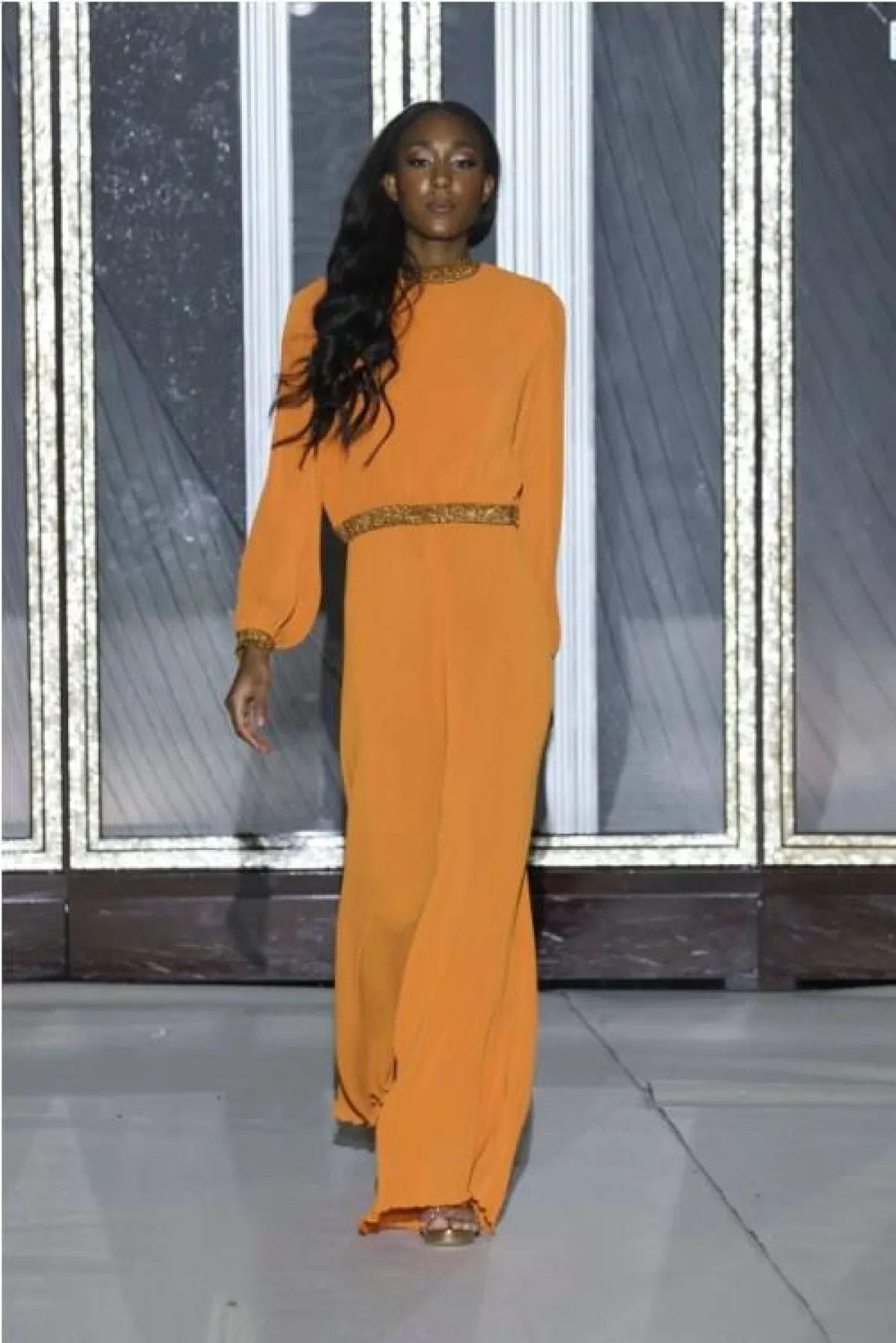 جمبسوت أنيق من لا رينا  La Rena