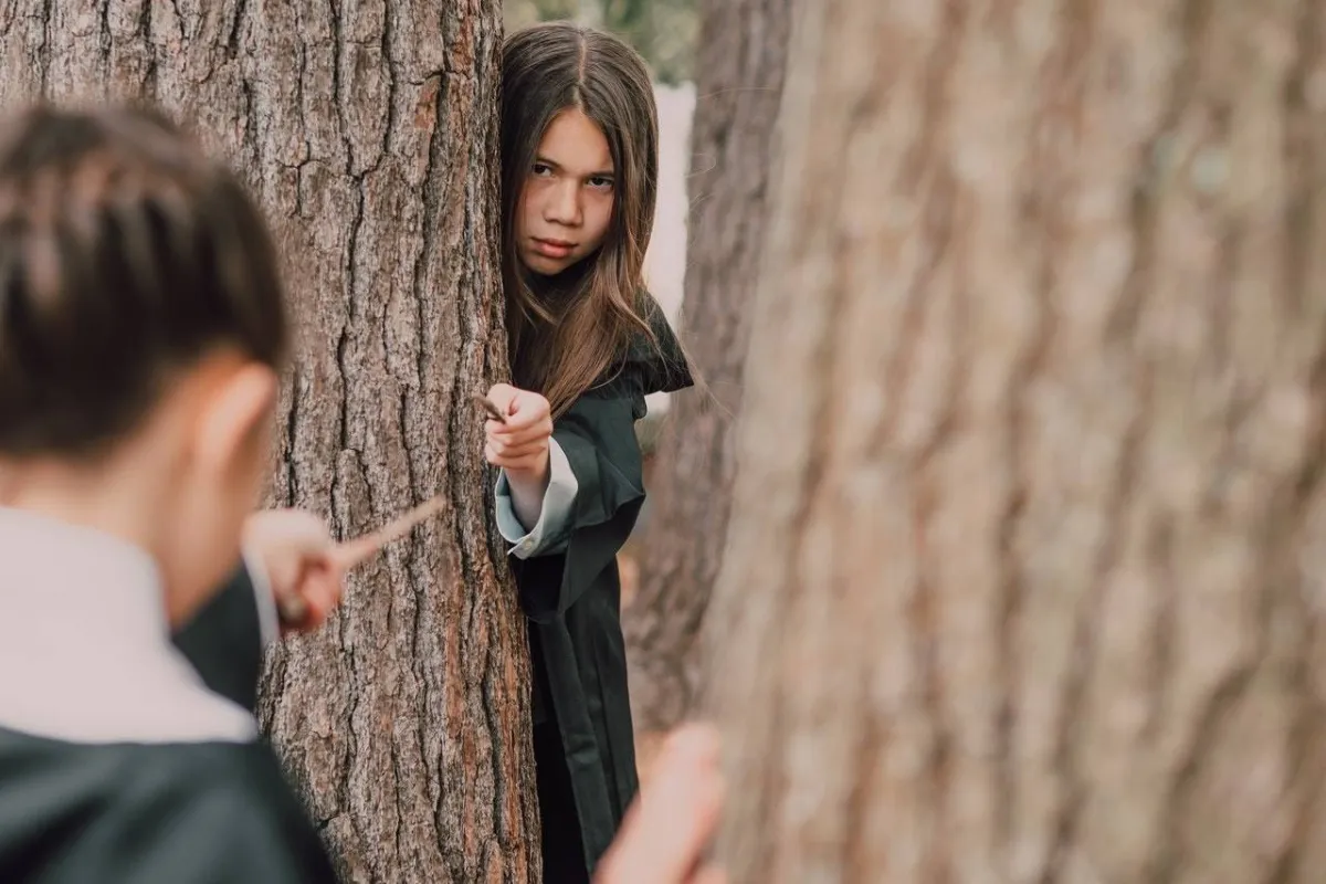 صورة لطفلة تغار من أخرى