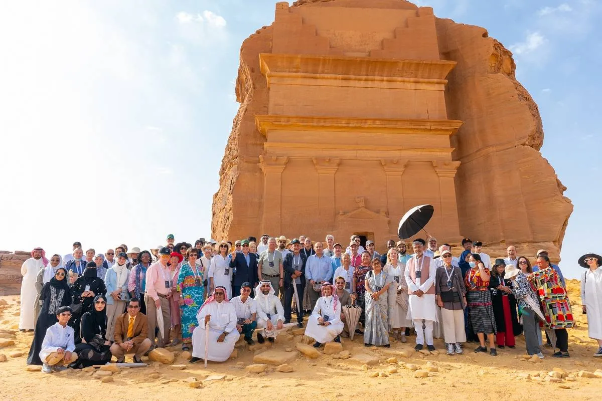 مرايا العلا ملتقى عقول نوبل اللامعة