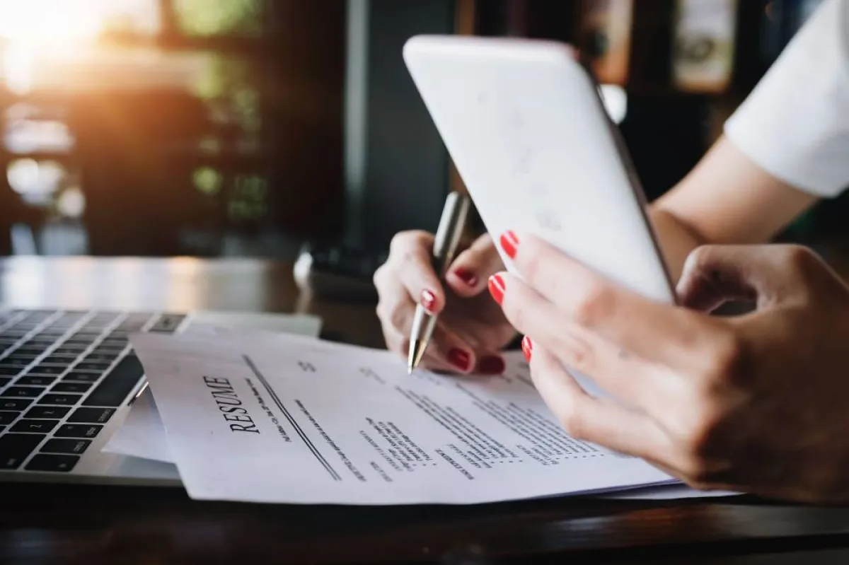 لا يفيد إرسال السيرة الذاتية لوظيفة خارج تخصّص المرء