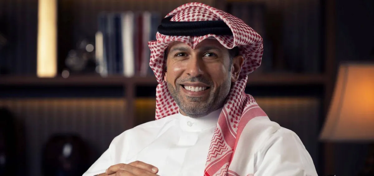 الدكتور علي حسن رئيس لجنة التحكيم