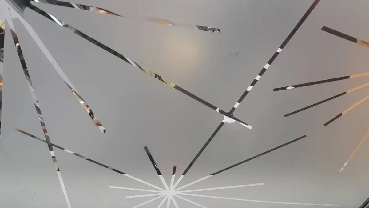 كيفية تنظيف الزجاج المصنفر؟