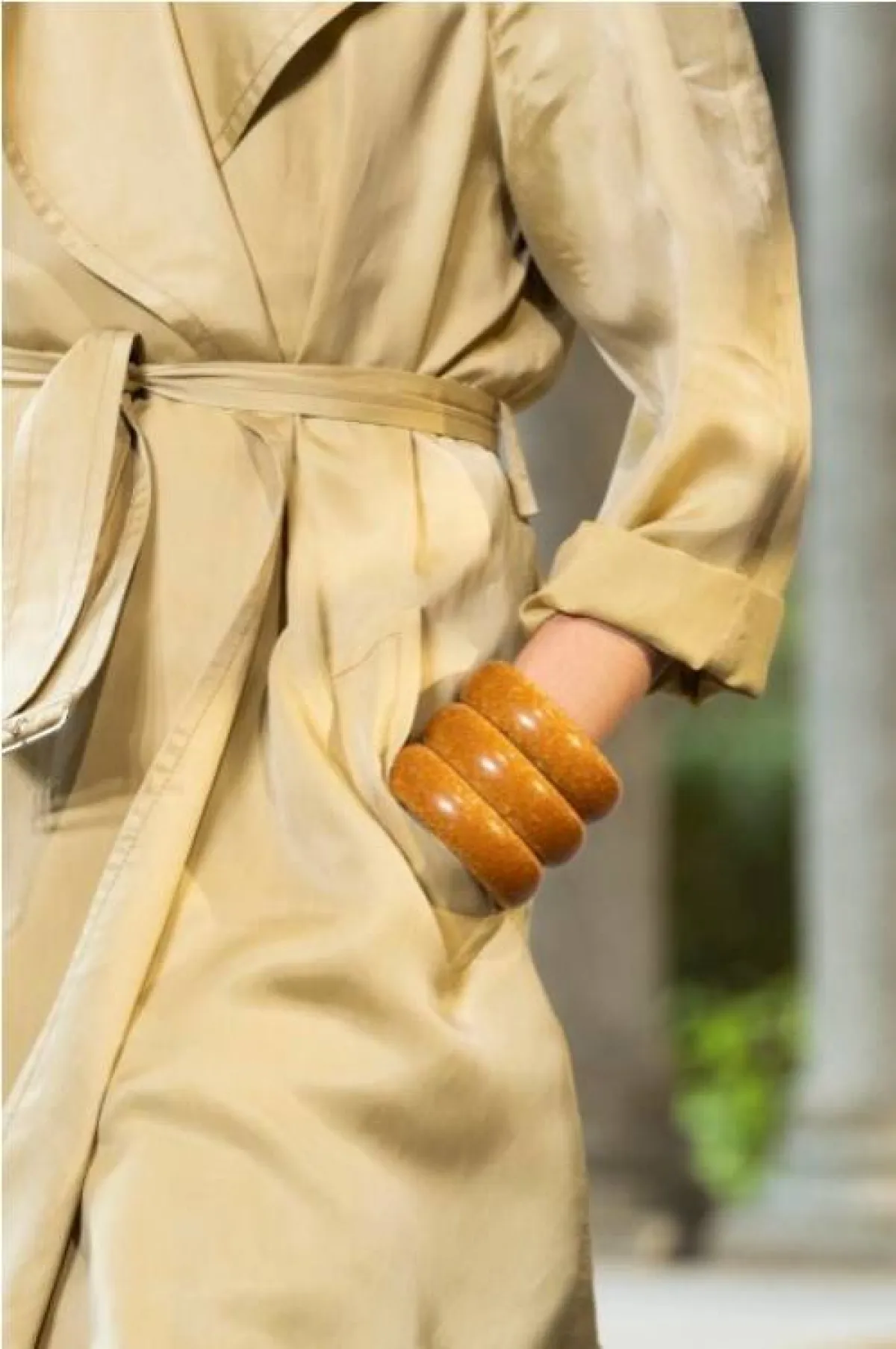 أساور عريضة من ألبيرتا فيريتي Alberta Ferretti