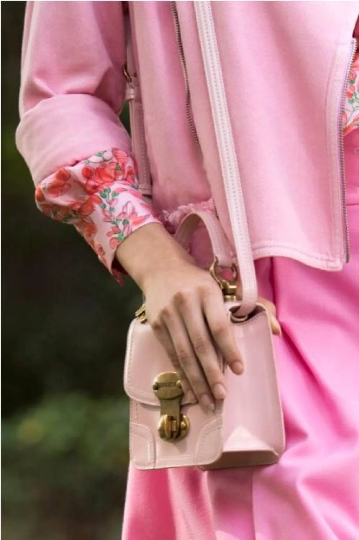 حقيبة من بورا أكسو  Bora Aksu