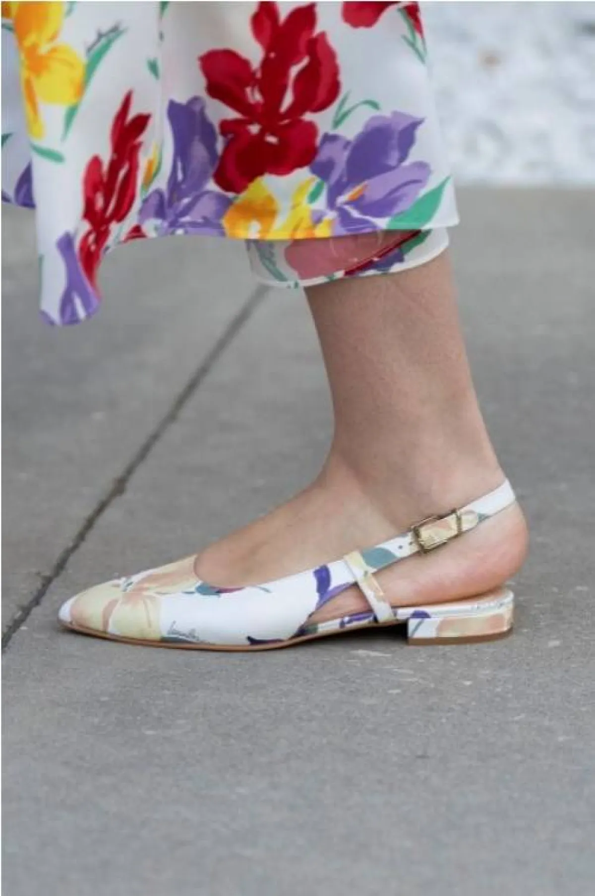 حذاء مسطّح من لورا بياغيوتي  Laura Biagiotti