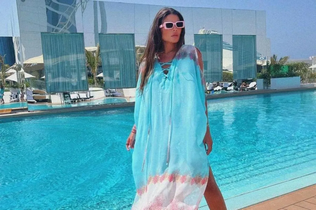 العنود بدر تستقبل الصيف بإطلالات منعشة