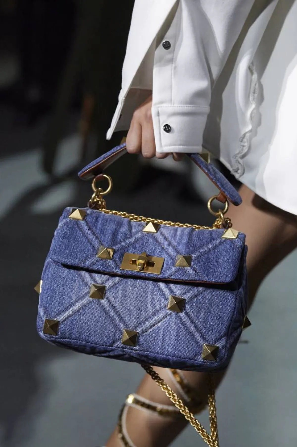 الدنيم في عروض صيف 2022