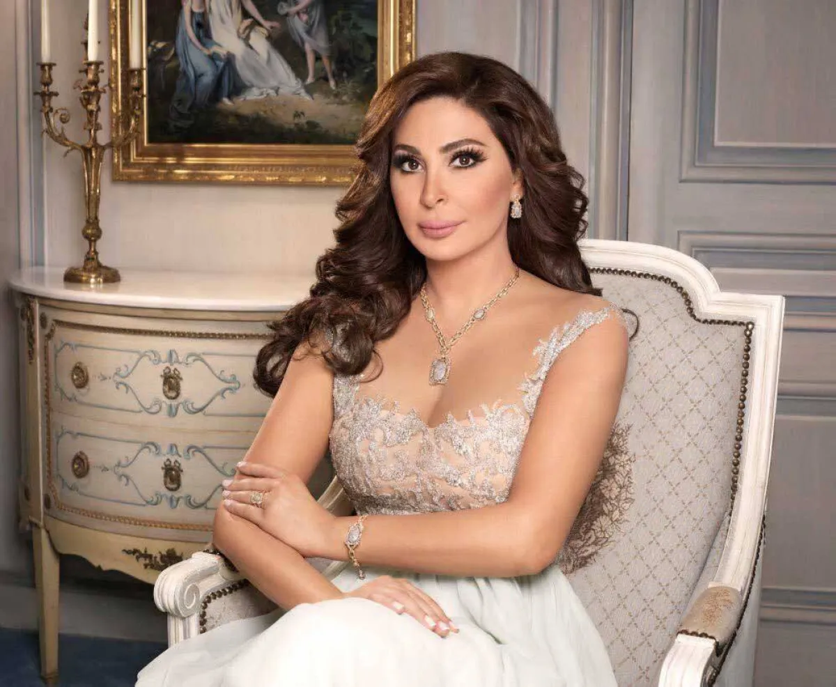 إليسا - الصور من حسابها على تويتر