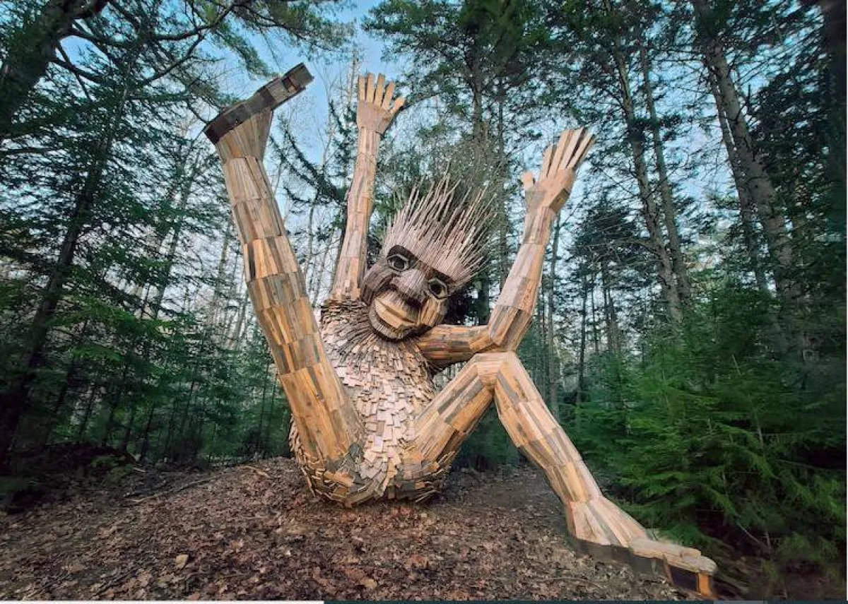 منحوتات توماس دامبو