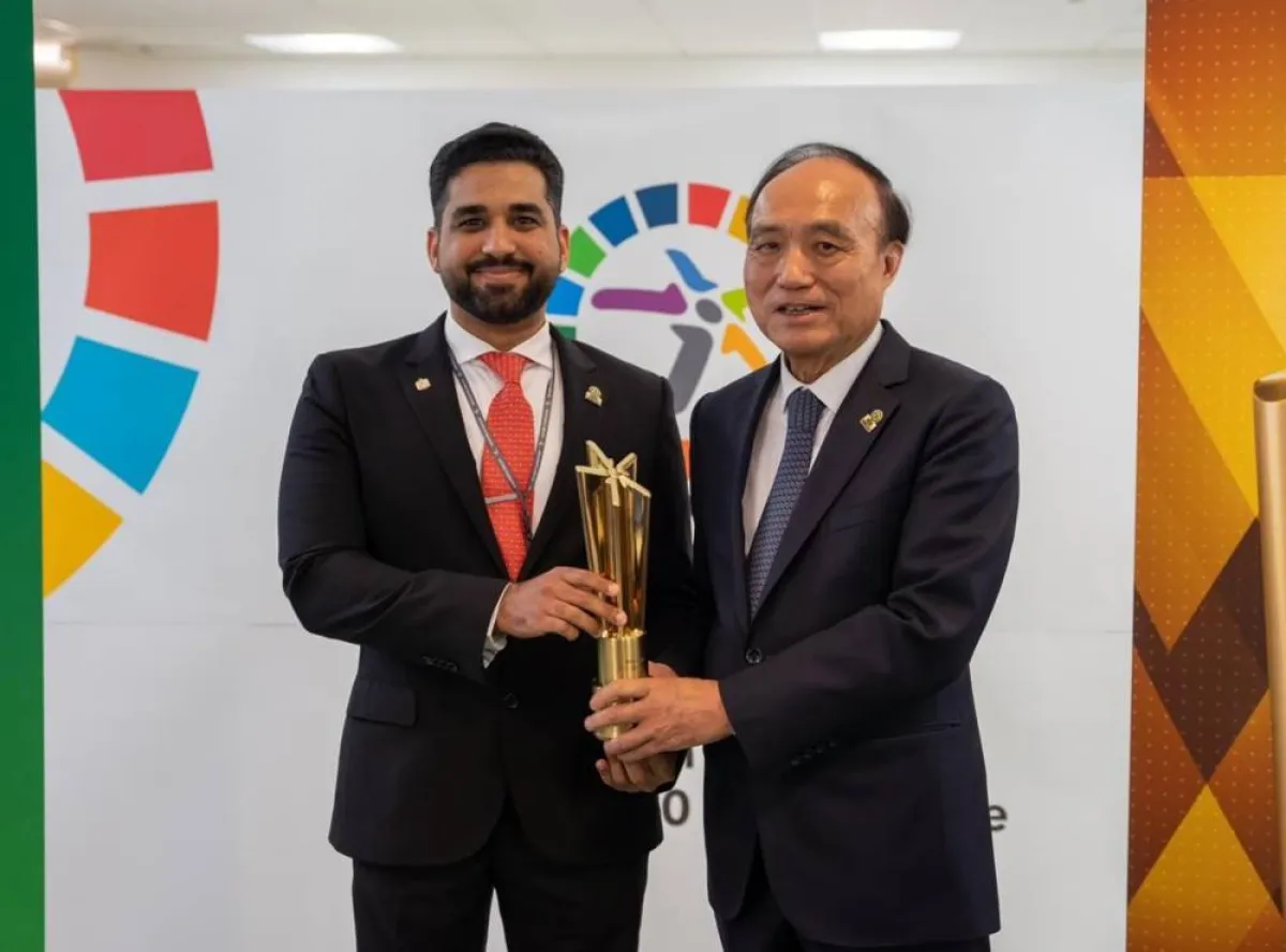 تكريم الإمارات لفوزها بفئة التحول الرقمي في الرعاية الصحية. الصورة من "وام"