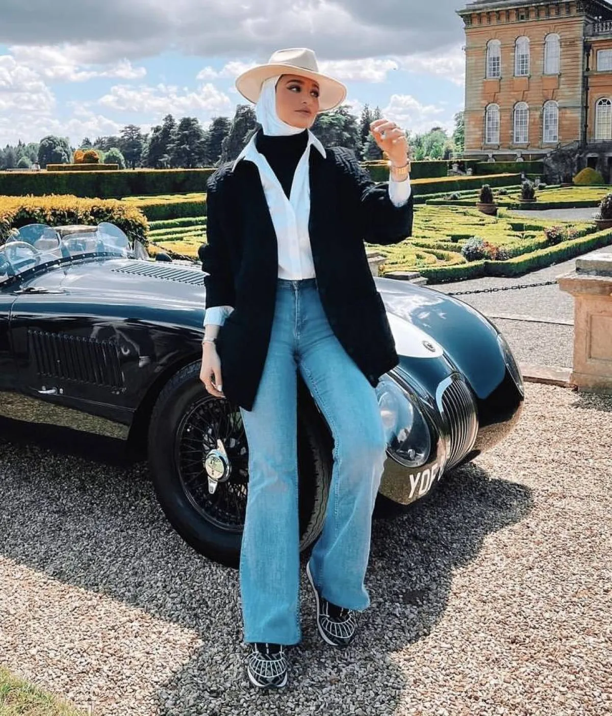 إطلالات ذكورية للمحجبات