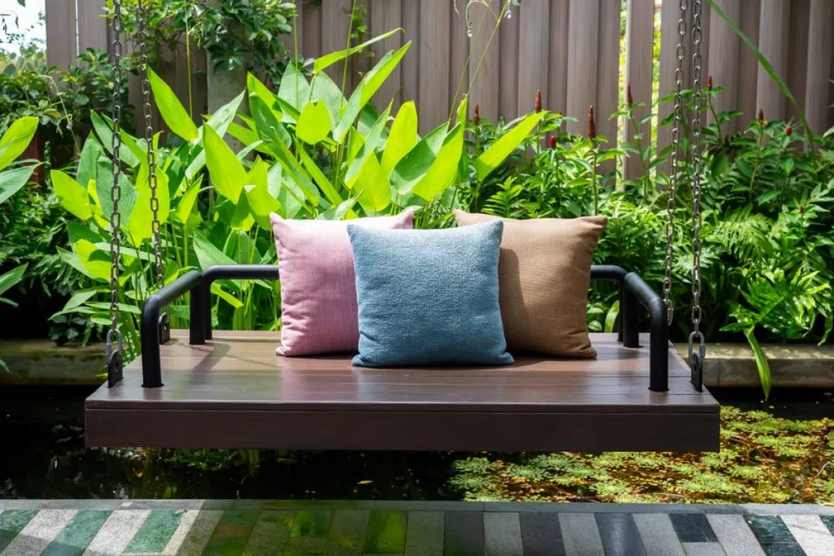 جلسة للاسترخاء في الحديقة