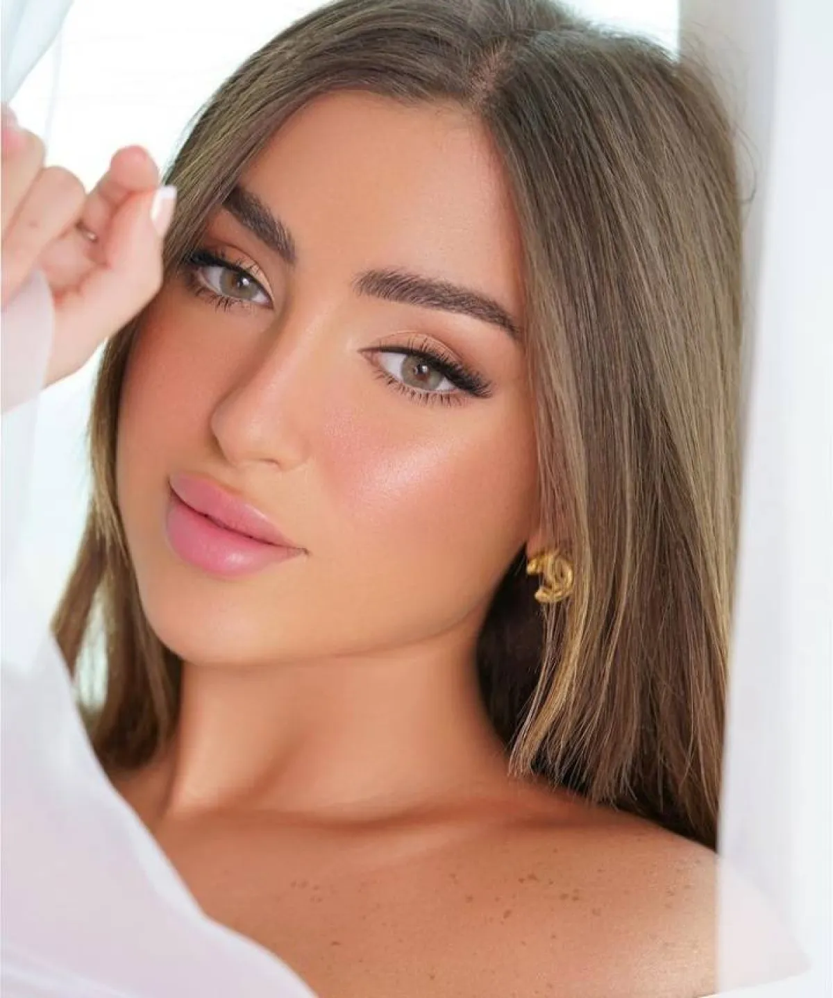 أساليب مكياج خليجي خفيف 2022