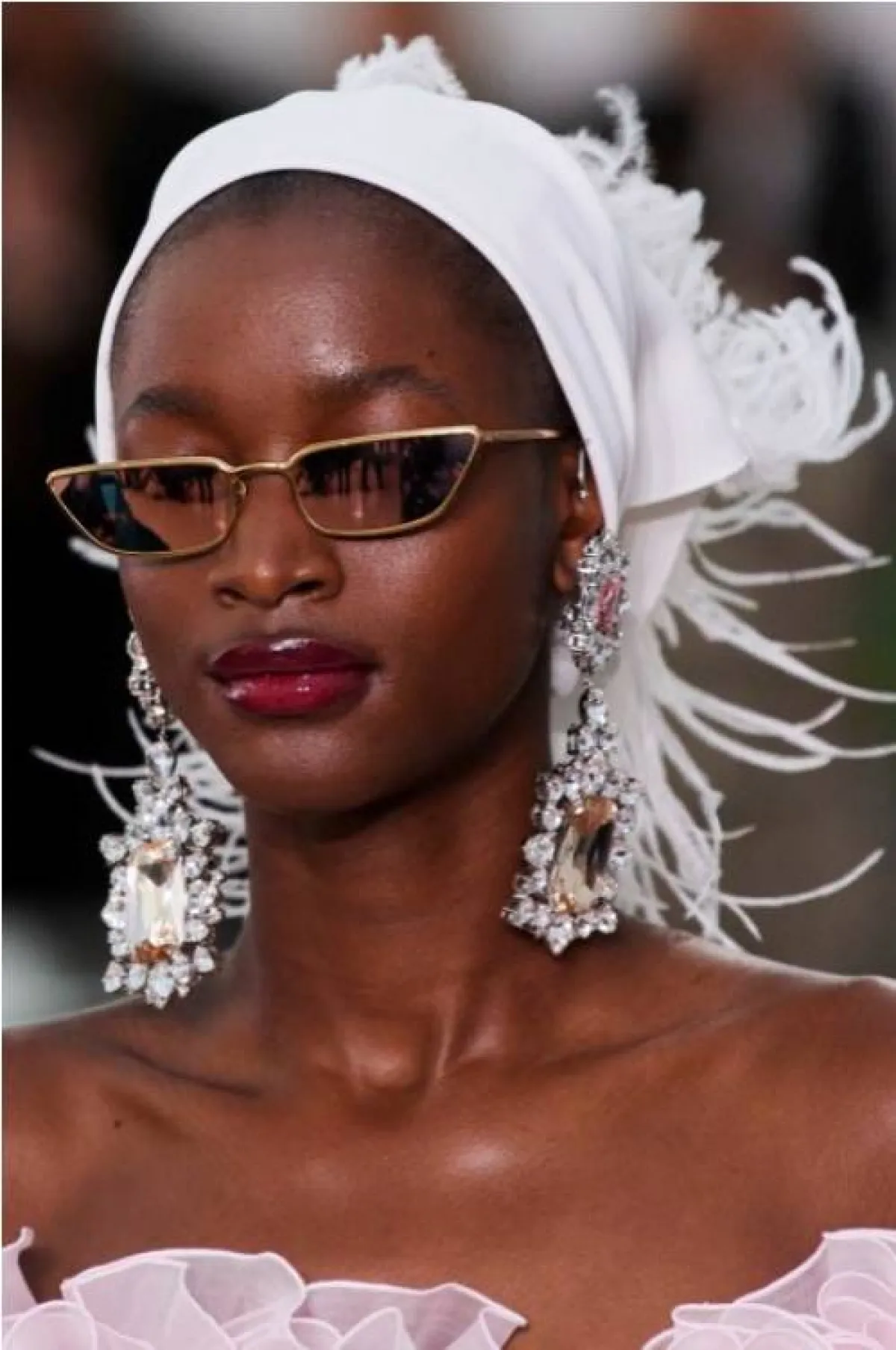 إكسسوارات غريبة للشعر