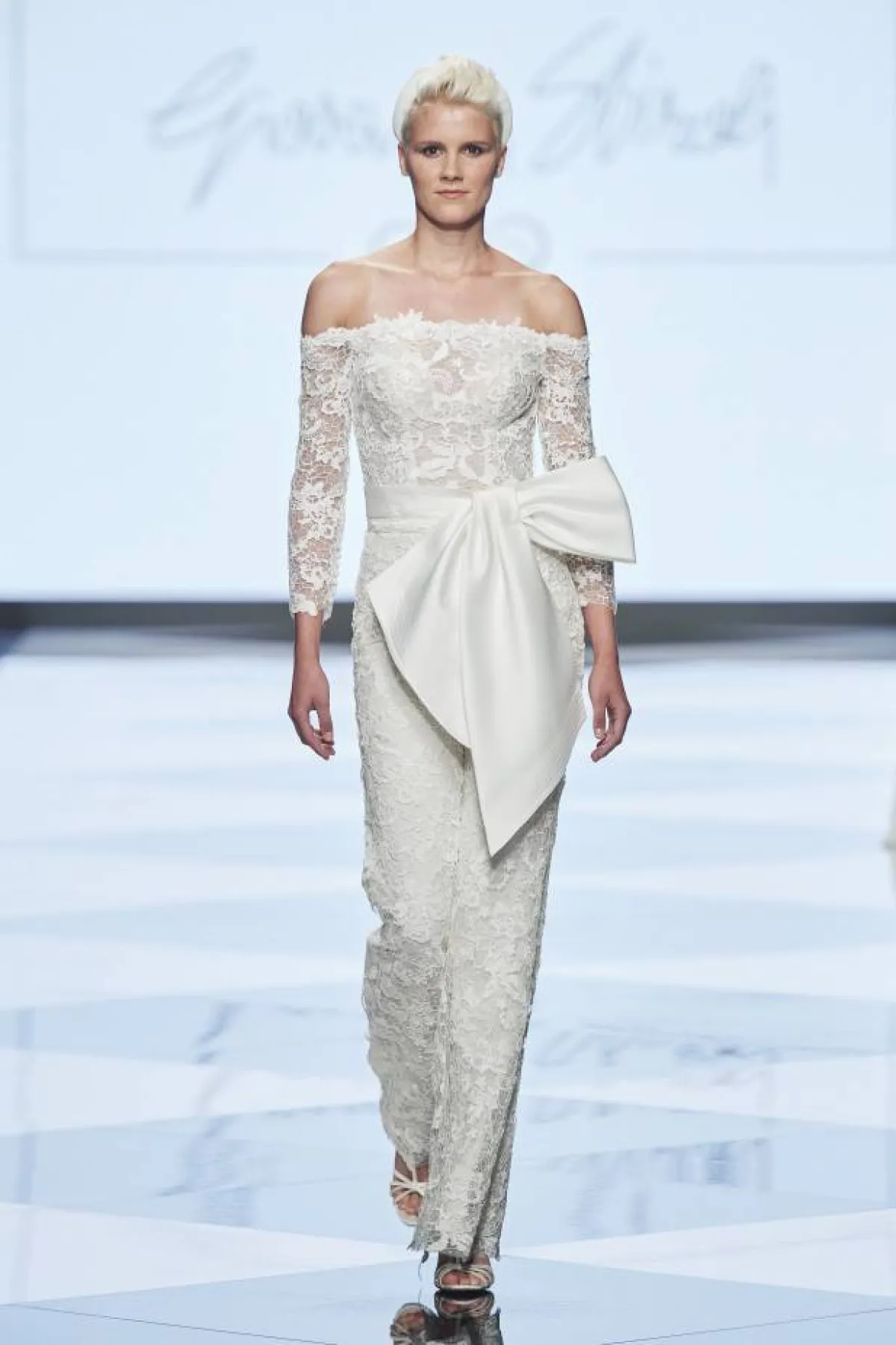 موديلات جمبسوت للعرويس