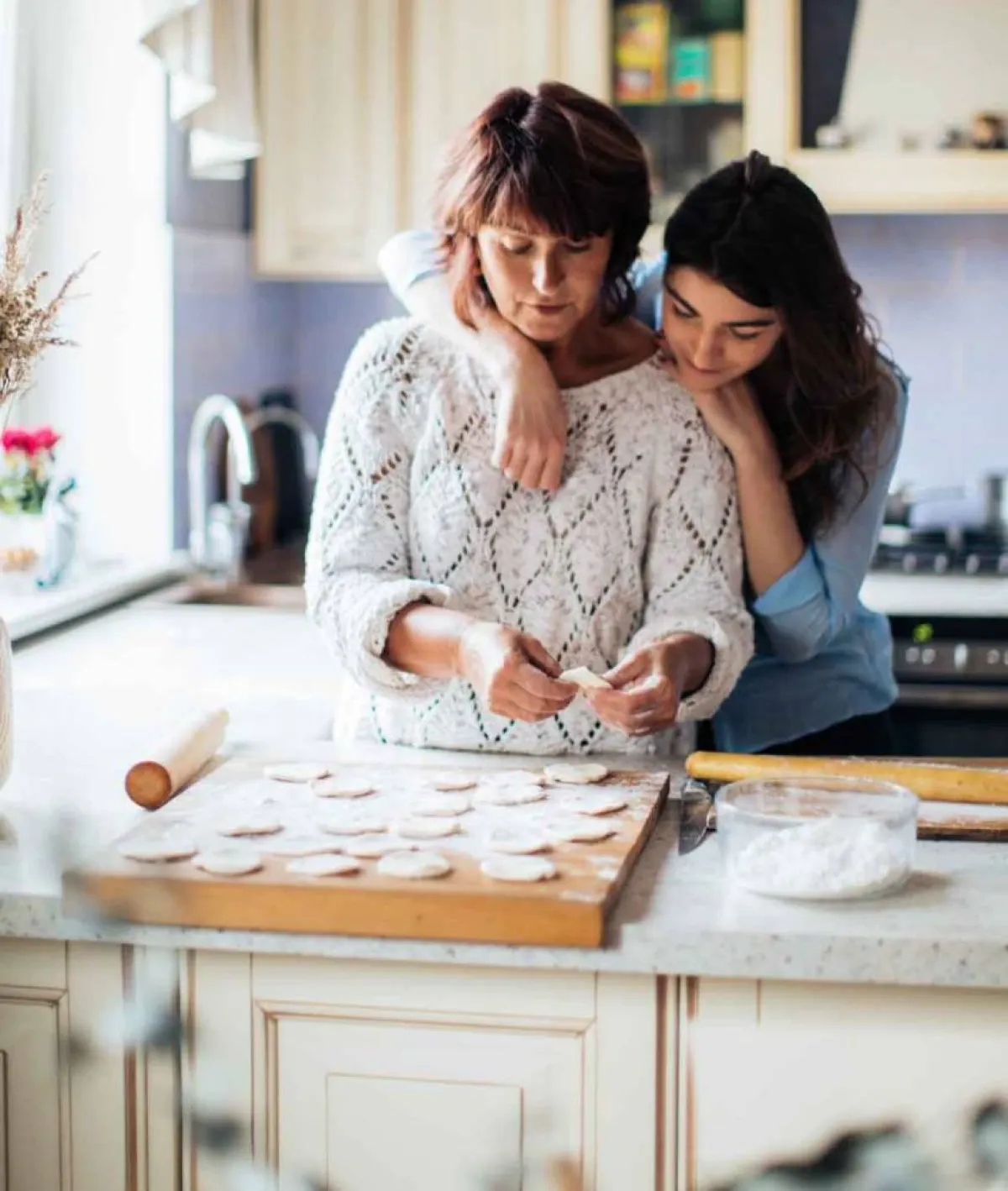 أفضل طرق لتجنب إزعاجات أم الزوج