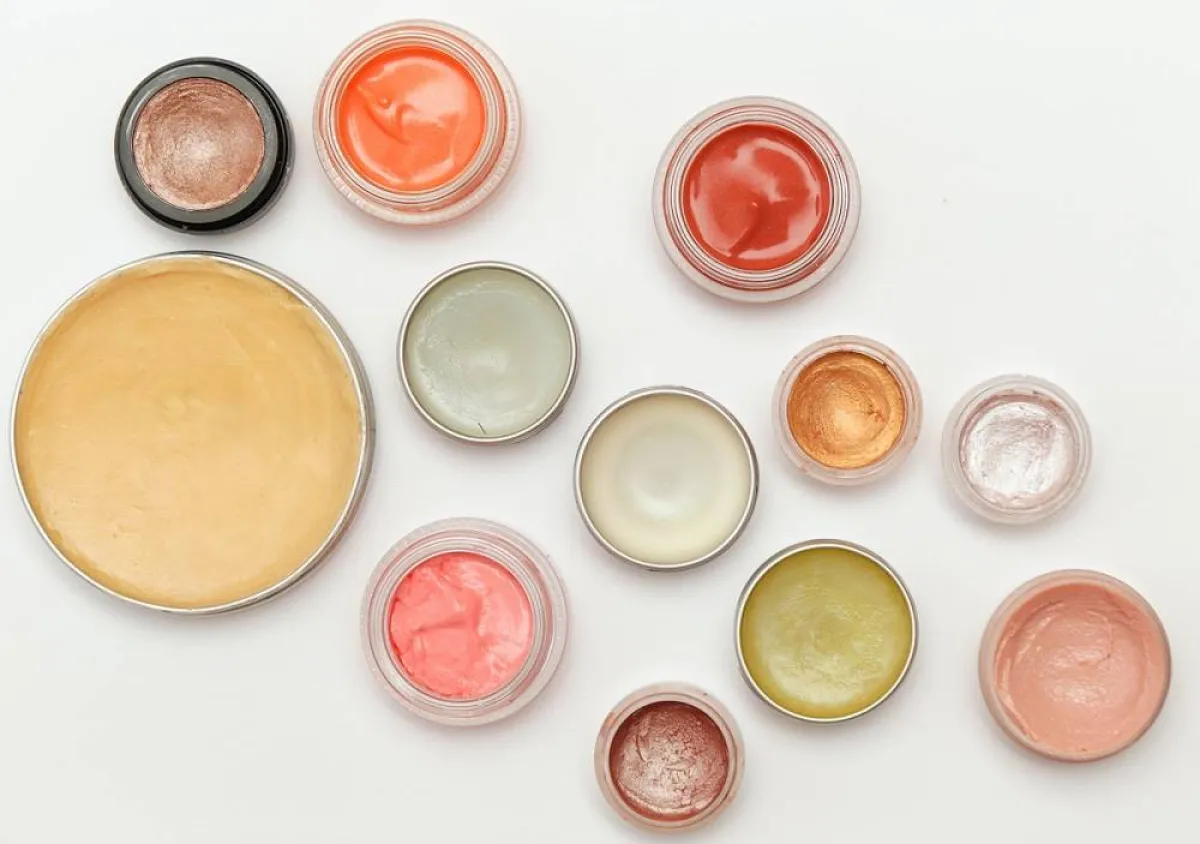 لإخفاء الهالات السوداء