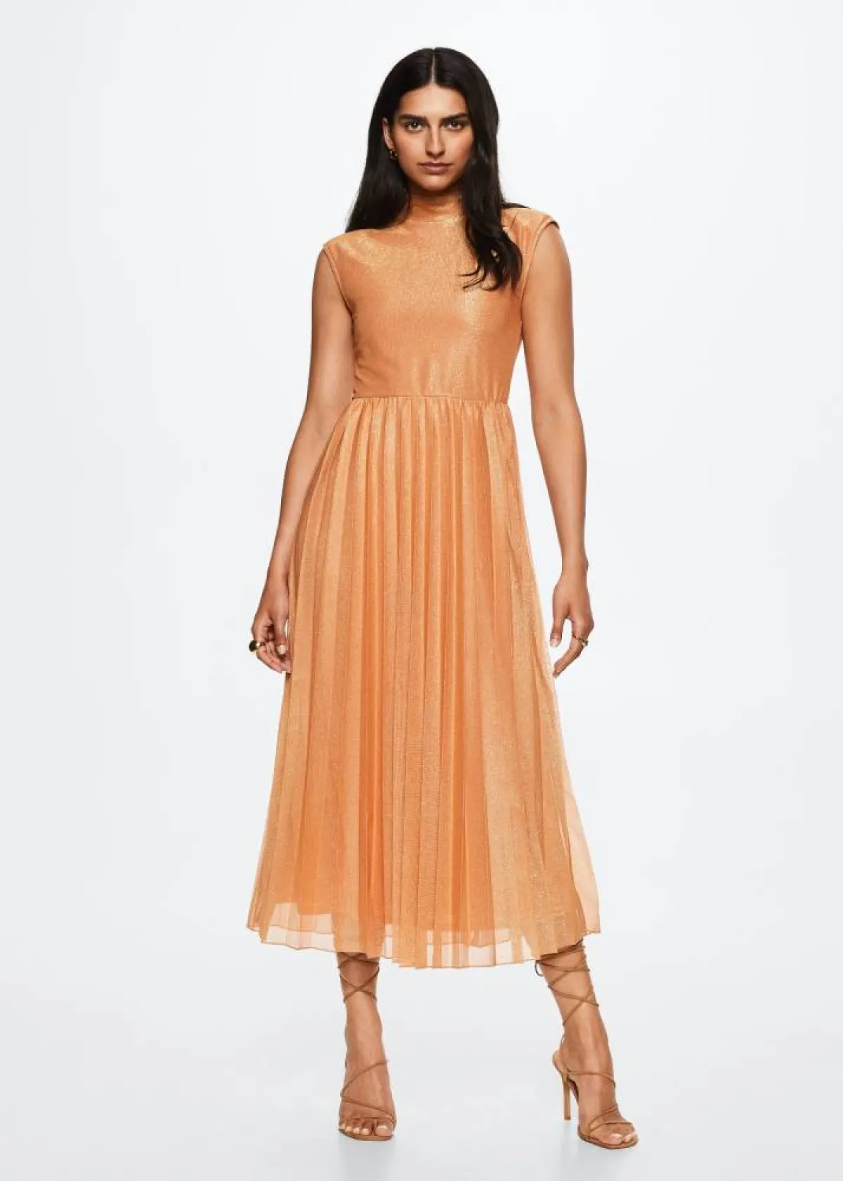 من مجموعة Mango لعيد الأضحى 