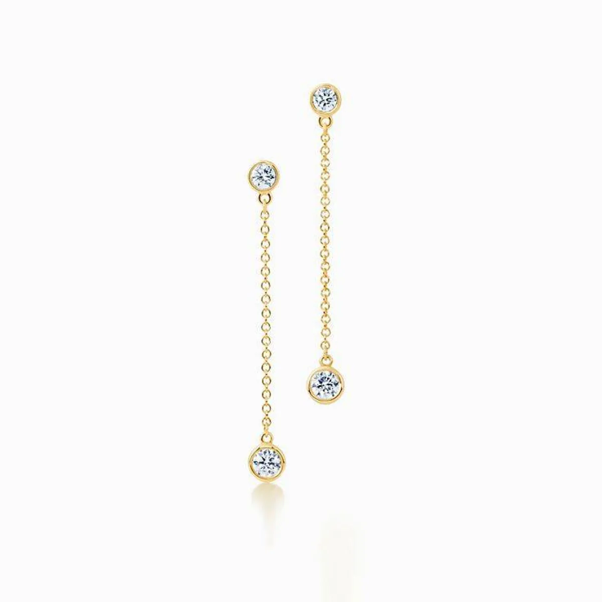 أقراط Diamonds by the Yard من تيفاني أند كو Tiffany & Co