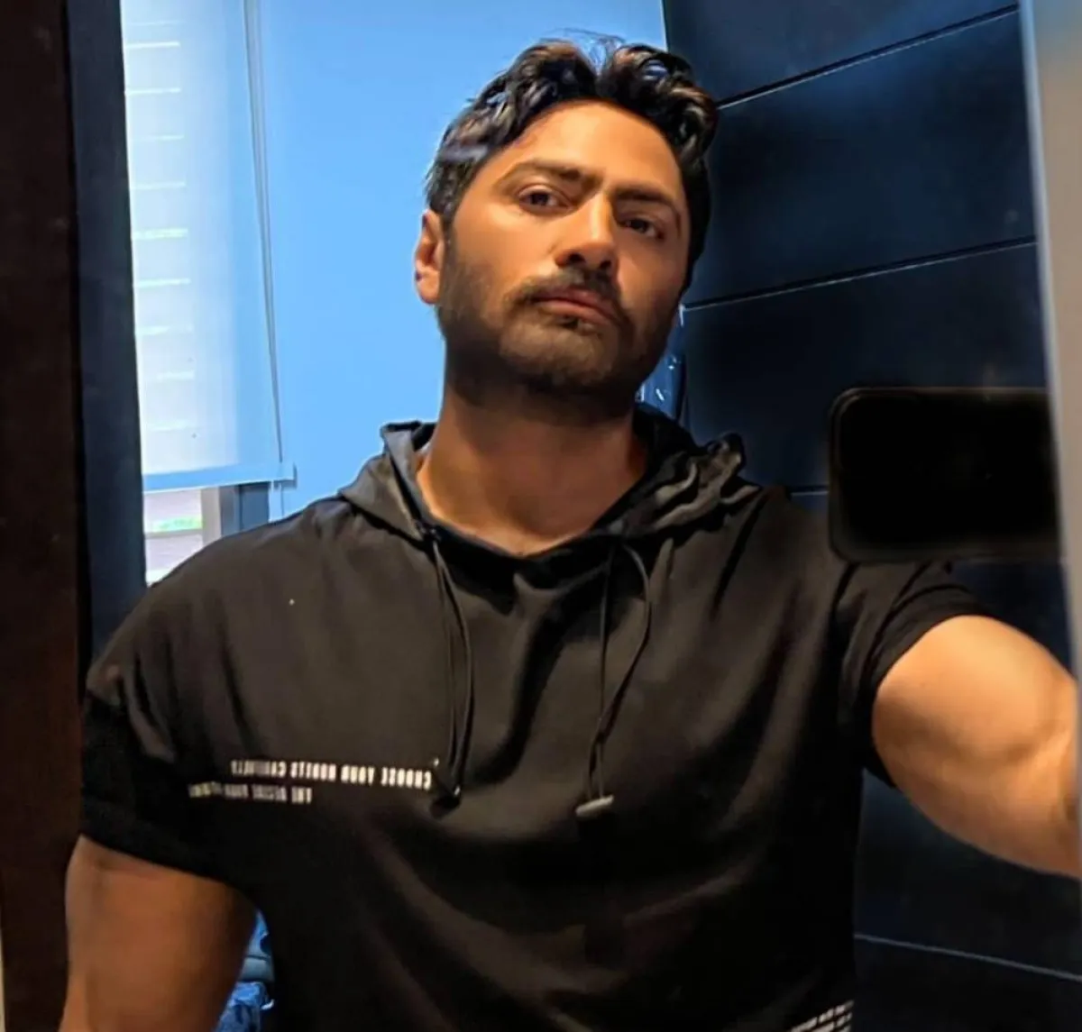 تامر حسني - صورة من حسابه على فيسبوك