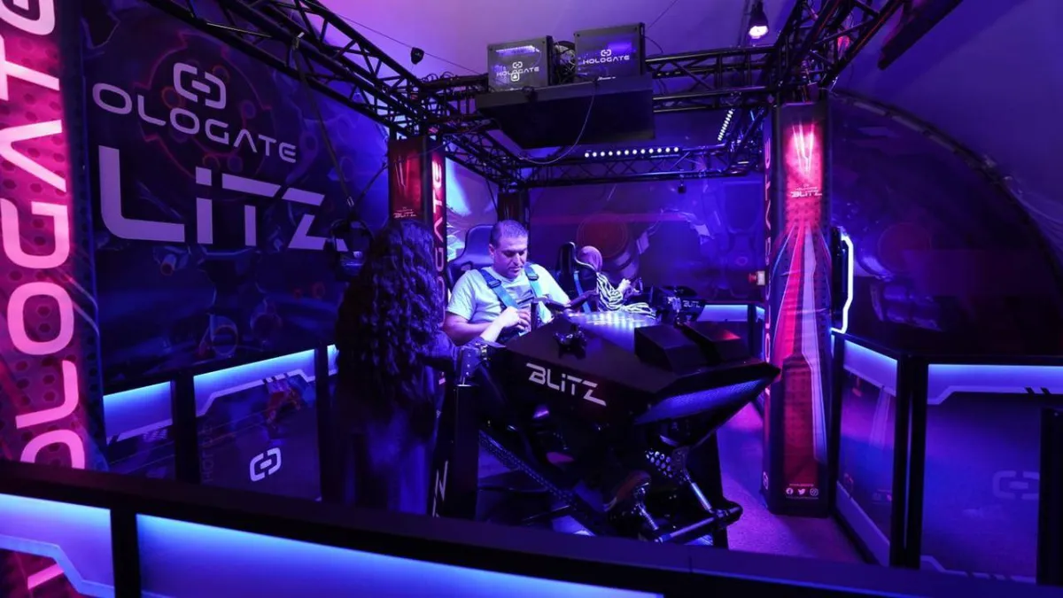 تجربة ألعاب VR