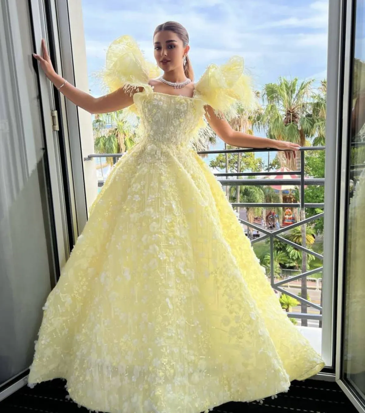 فستان بزهور