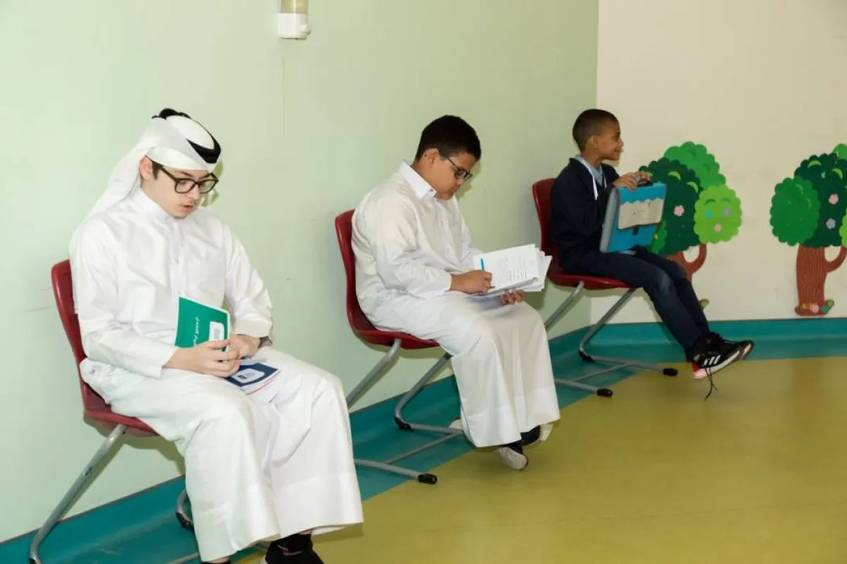 المعرفة أساس التقدم والكتاب أساس المعرفة. الصورة من "وام"