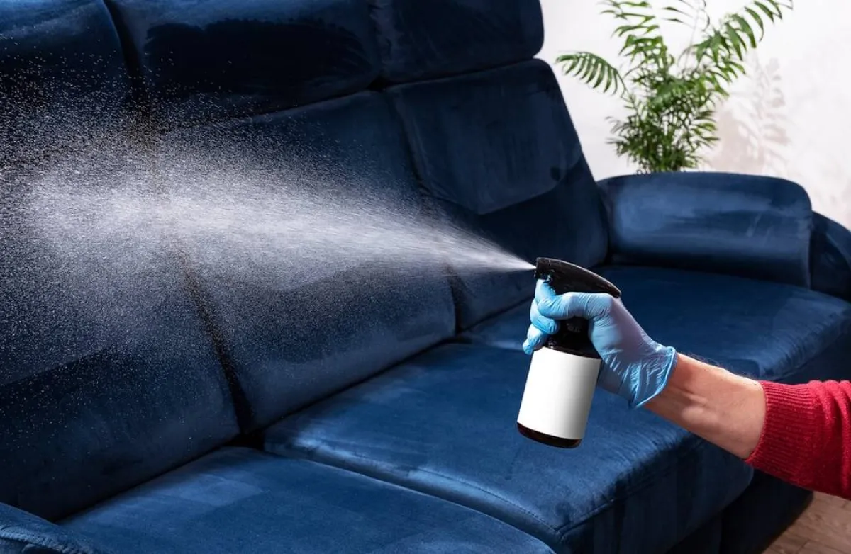 منظف الغسيل الممزوج بالماء الساخن لتنظيف القماش